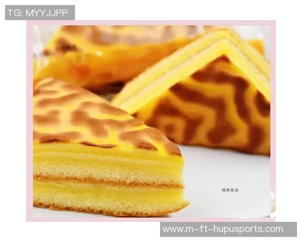 新型拍蛋糕方式:侯逸凡的生日蛋糕竟然变“惨”,创意与趣味的完美碰撞