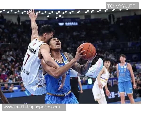 末节16分令主场球迷沉默五棵松见证“帆超巨”风暴